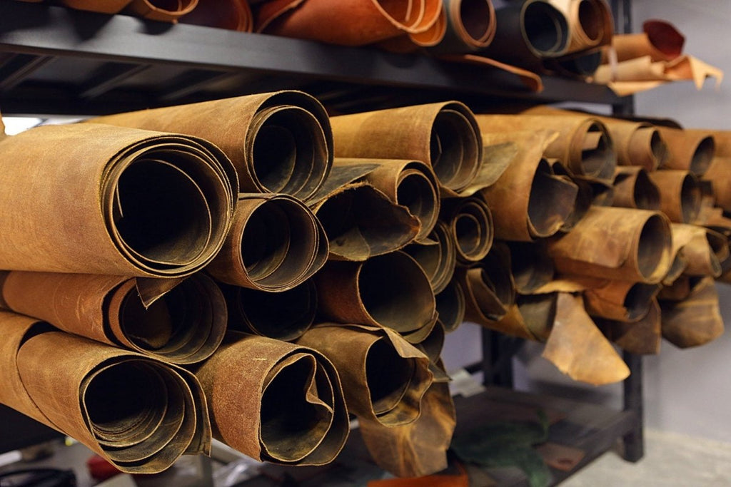 The Timeless Charm of Crazy Horse Leather: Why It's Perfect for Your Everyday Essentials