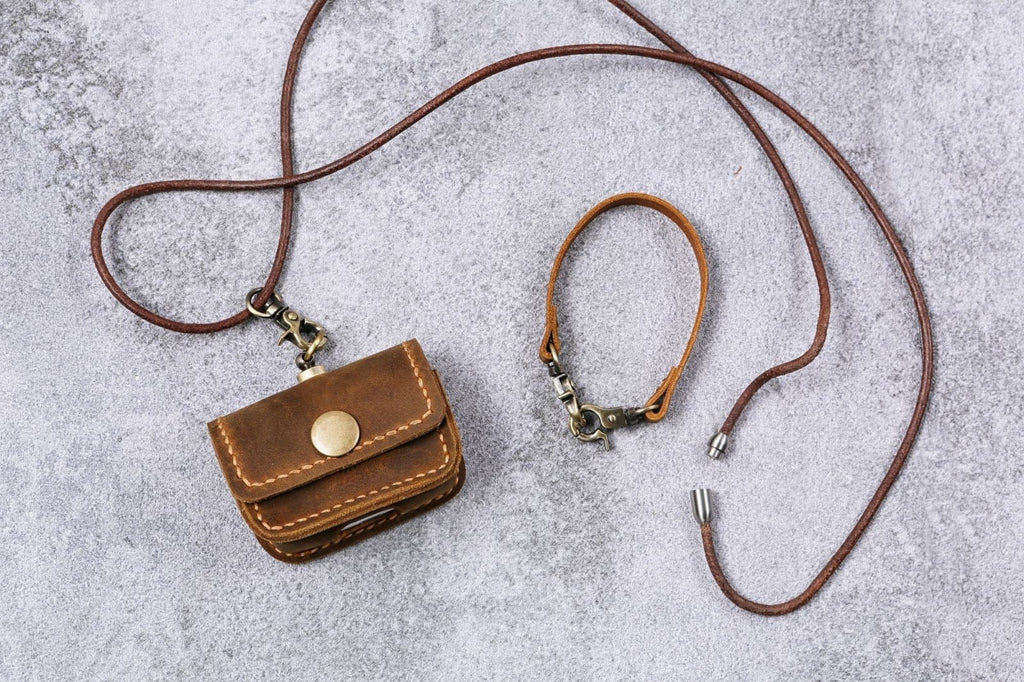 Monogrammed leather airpod pro cover case with keychain