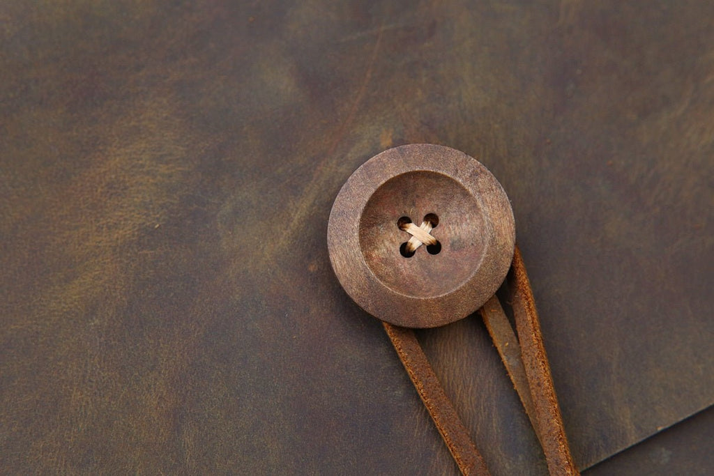 Distressed genuine leather macbook sleeve case