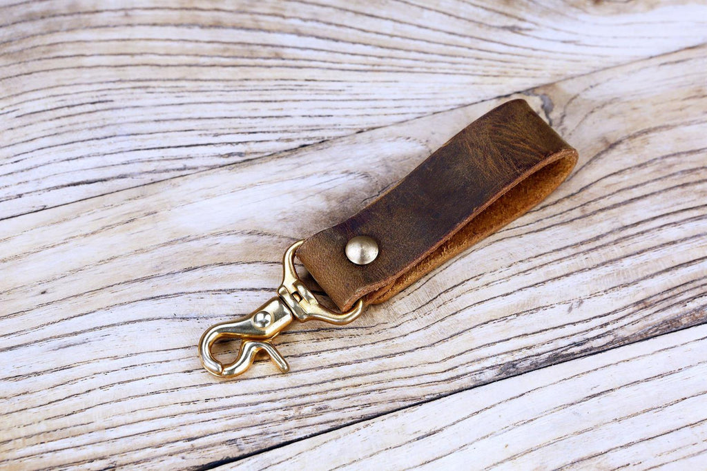 Full grain leather belt key holder / distressed leather belt hook clip for keys