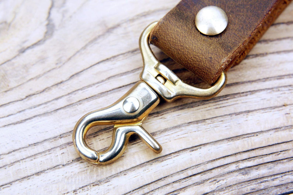 Full grain leather belt key holder / distressed leather belt hook clip for keys