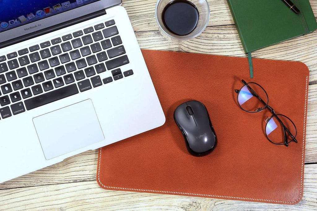 Hand stitching veg tan leather macbook air sleeve case