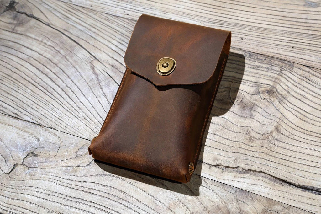Leather cell phone holster , Phone case with belt loop