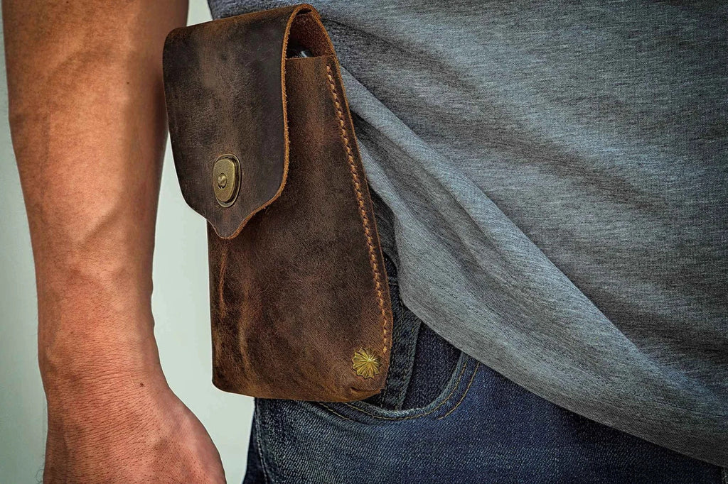 Leather cell phone holster , Phone case with belt loop