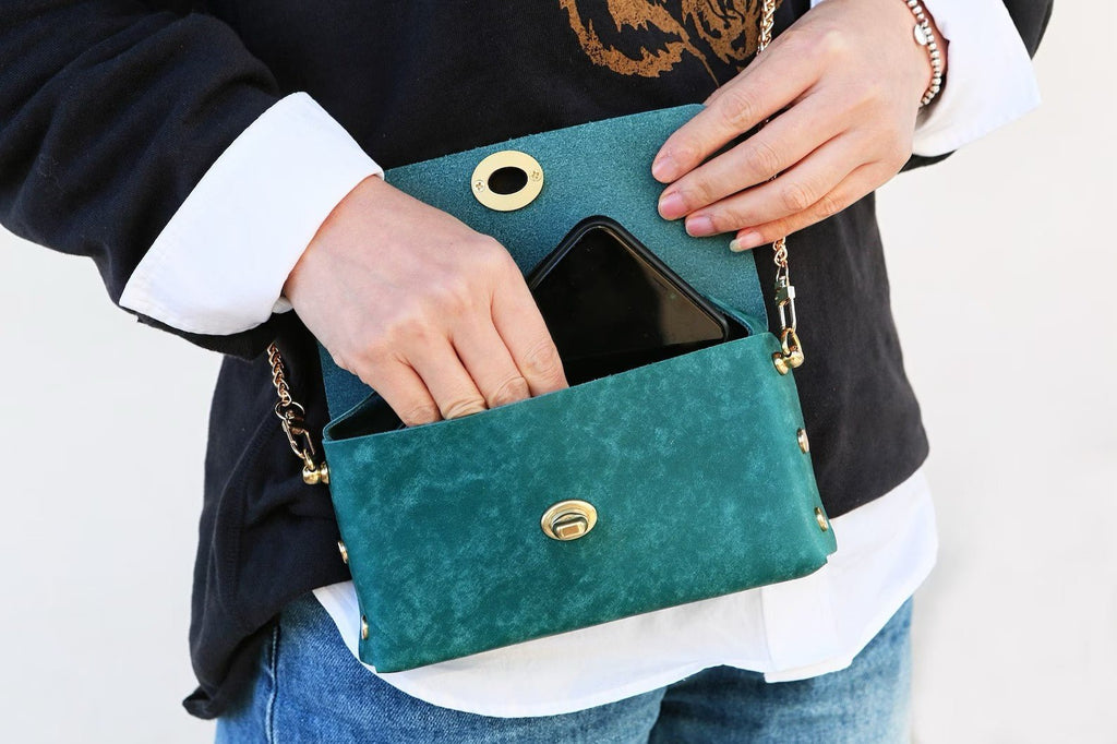 Leather small crossbody phone purse bag for iPhone 13 14 Pro Max