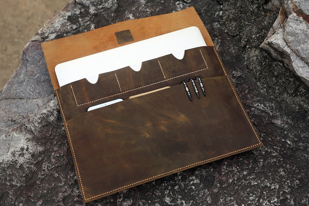 Mens rustic distressed genuine leather macbook pro case portfolio