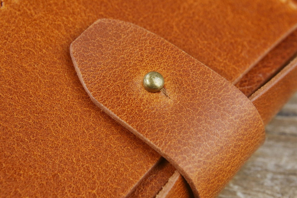 Personalized custom vegetable tanned leather sunglass eyeglass case