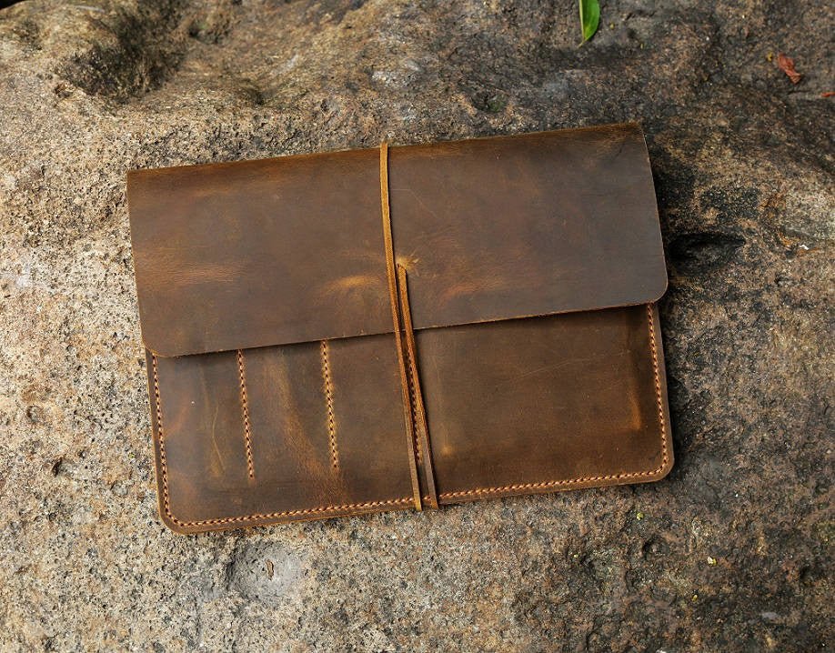 Personalized distressed leather iPad case portfolio sleeve for new iPad Pro 10.5 11 12.9