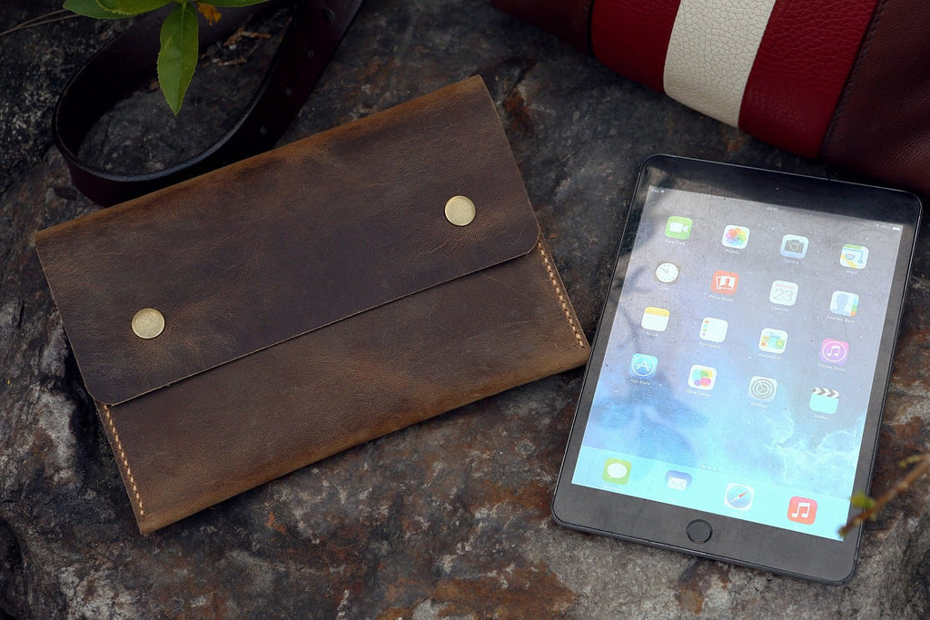 Personalized distressed leather iPad sleeve for 2020 iPad 10.2 iPad Air 4