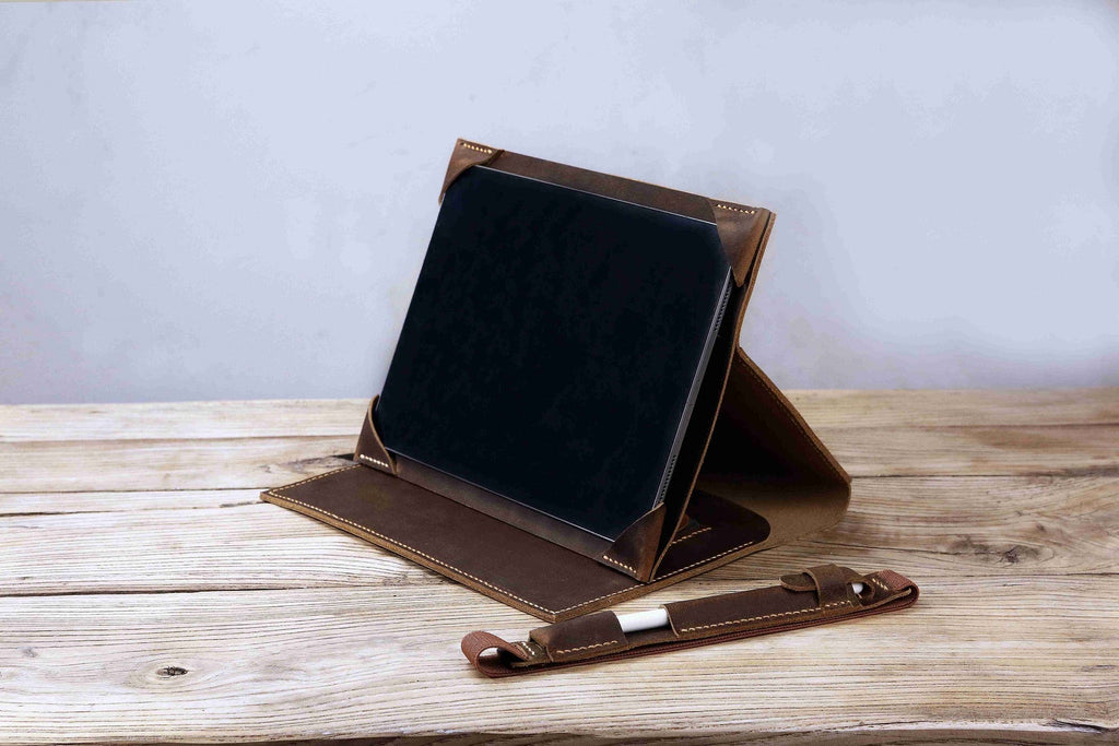 Personalized distressed leather Onyx Boox note nova 3 tablet case