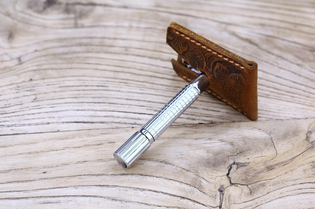 Personalized leather double edge razor travel case