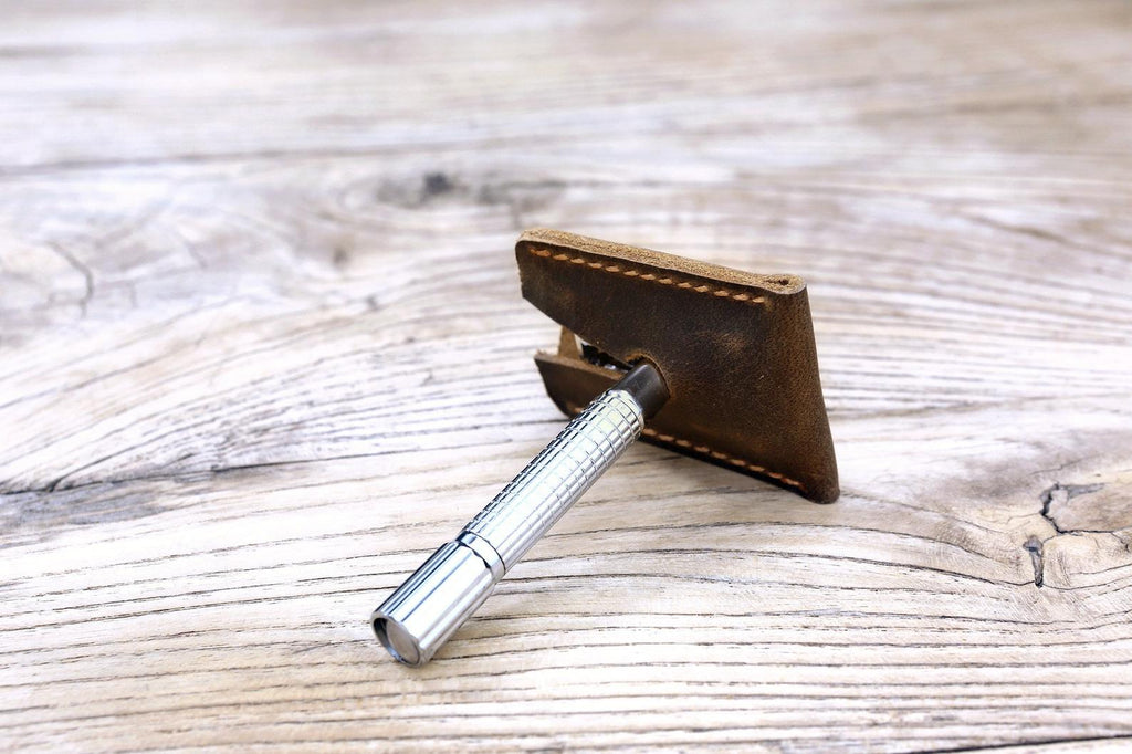 Personalized leather double edge razor travel case