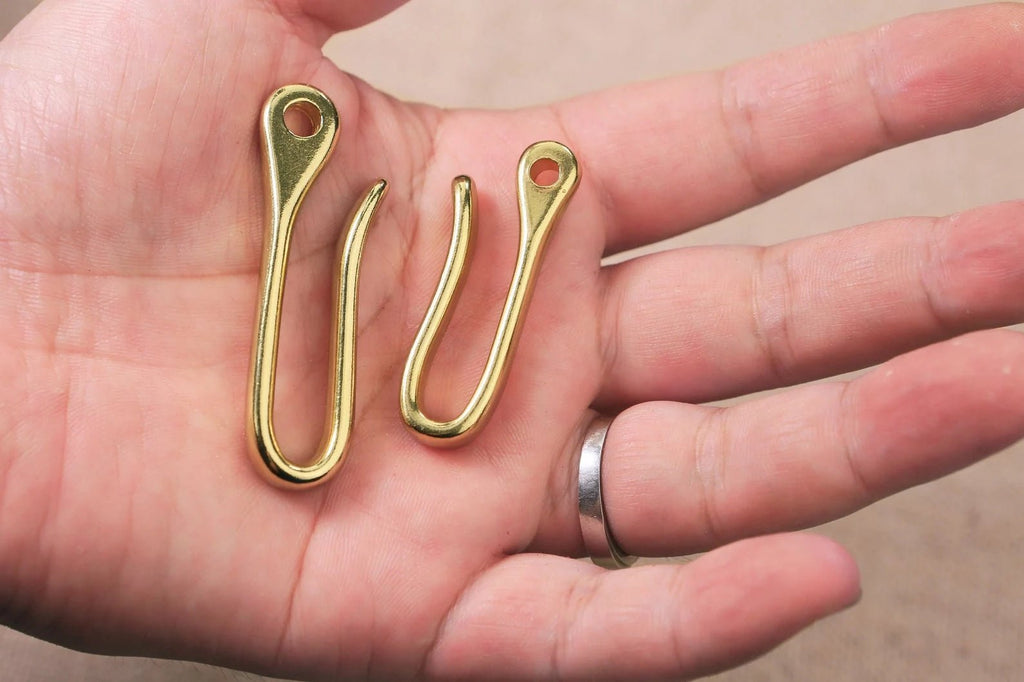 thumbnail image 2 of Solid Brass Keychain Clip: Handmade Pants Clip / Bag Hook – Modern EDC Gear, Detachable Keyring 2 of 2