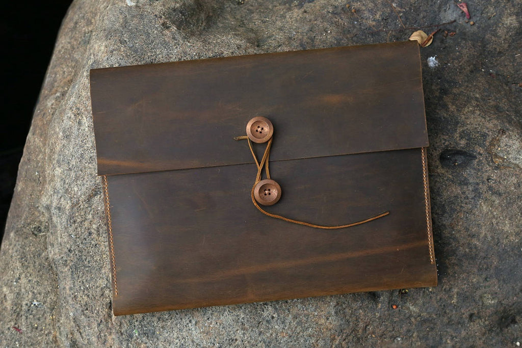Handmade leather macbook pro laptop portfolio organizer